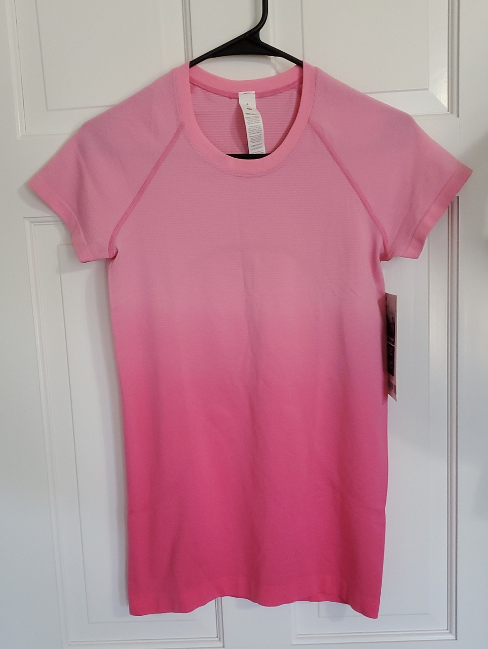 NWT Lululemon Swiftly Tech Pink Ombre Short Sleeve Women’s Top Sz 4or6